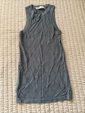 Zara Slate Gray Diamond-Texture Sleeveless Tank